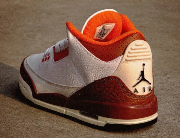 Air Jordan III enfant Mars Stone (4)