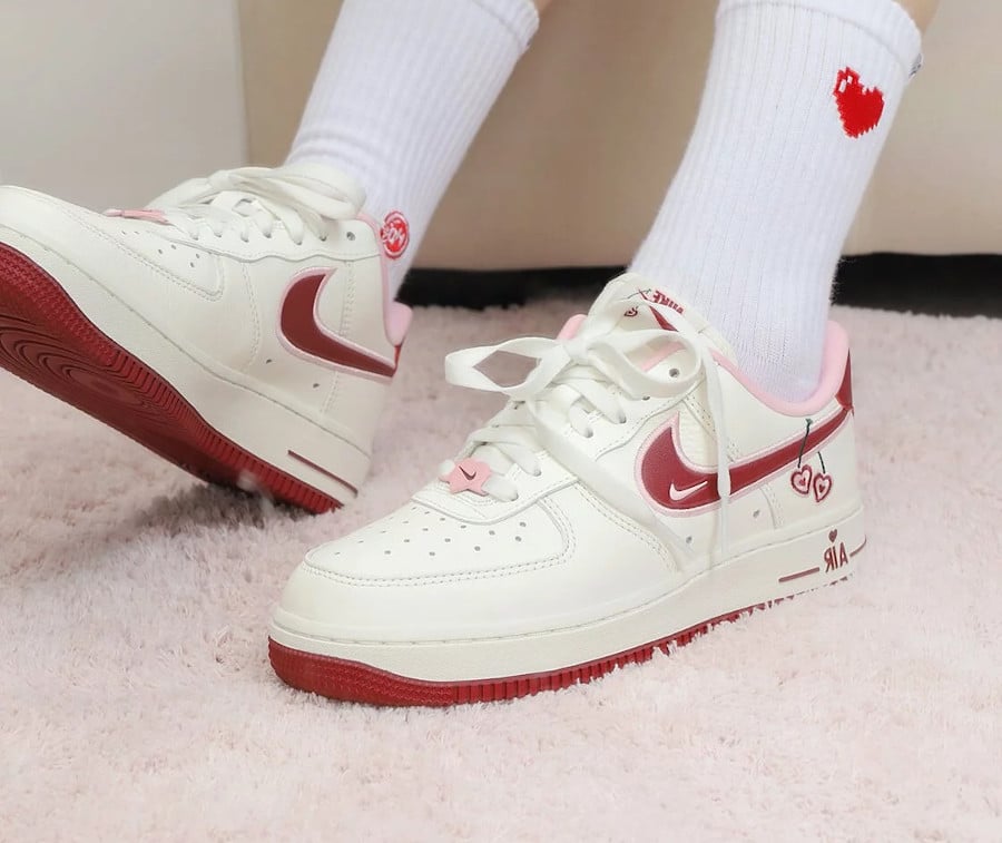Nike Air Force 1 Low V-Day Cherry Heart on feet (2)