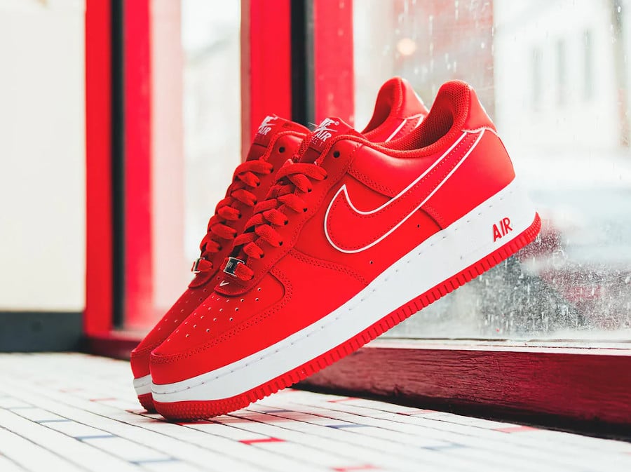 Nike Air Force 1 Low rouge Since 82 (1)