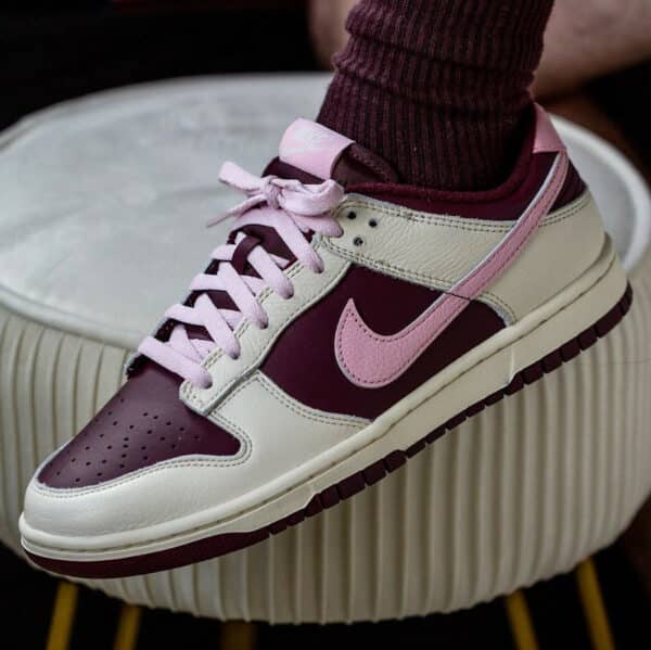 Nike Dunk Low Valentine