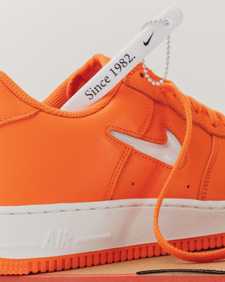 Nike Air Force 1 Low Jewel Couleur du mois orange (1)
