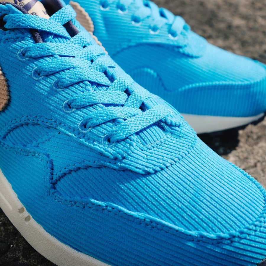 Nike Air Max 1 en velours bleu vif (2)