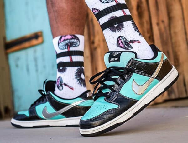 Nike SB Dunk Low Tiffany Diamond joyau de la rue