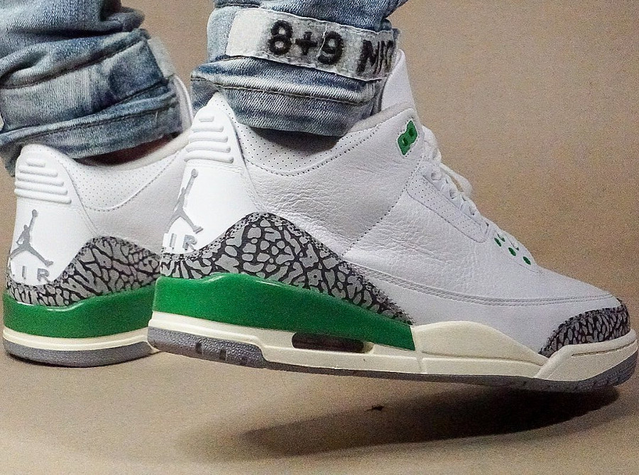 Air Jordan 3 vert porte bonheur on feet (3)