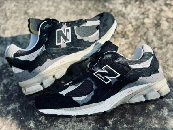 New Balance 550 Black 27.5cm Protection en suède découpé noir (2)