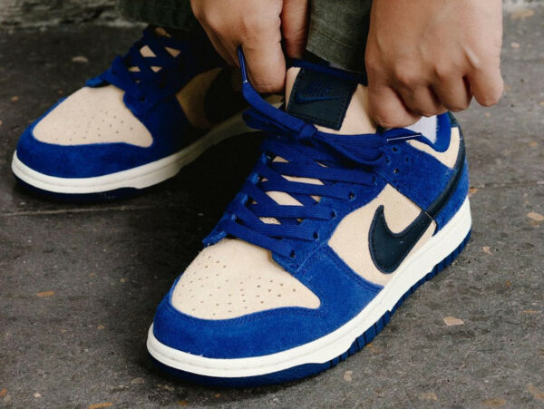 Nike Dunk Low LX Blue Suede (daim bleu et beige) DV7411-400