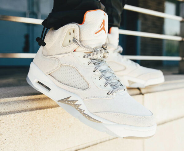 Shop Jordan Air Jordan 5 Retro SE Craft FD9222-180 beige