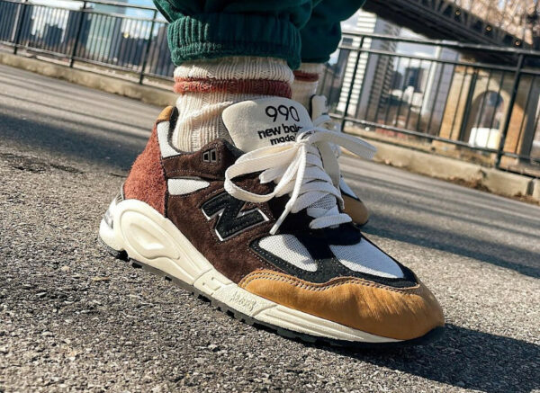 Brown New Balance 991