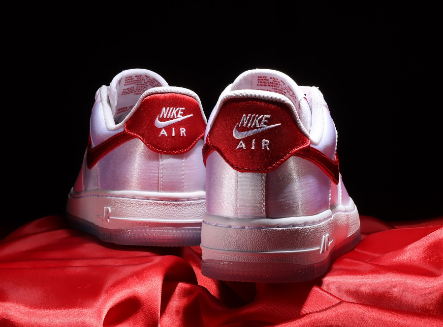 Nike Air Force 1 Low en dation blanc et rouge (5-1)