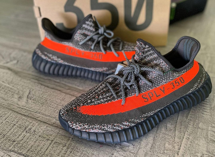 adidas YEEZY Boost 350 V2 \