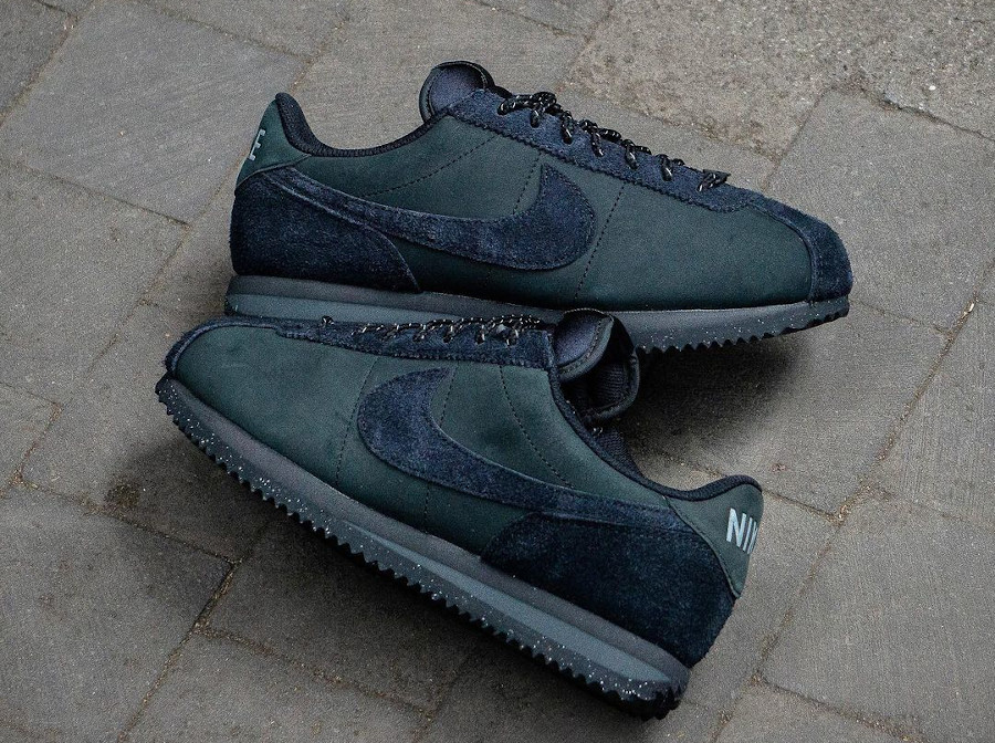 Nike Cortez PRM toute noire 2023 1