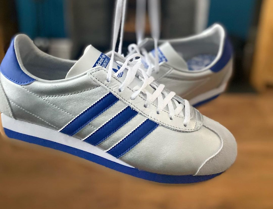 adidas Country OG Argentée Matte Silver Bright Blue 2023 IE4230