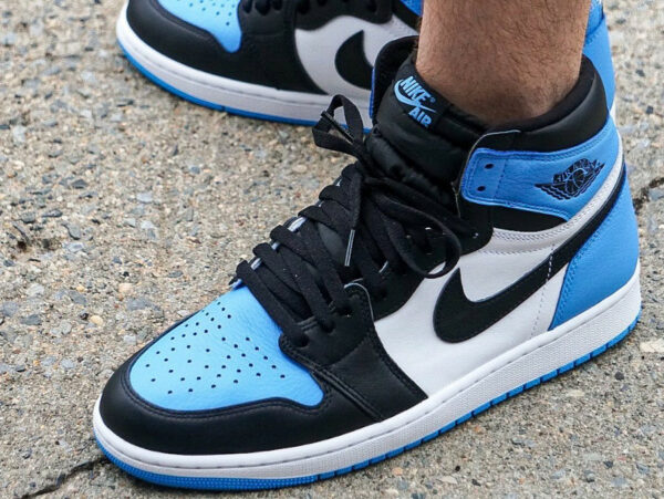 AJ1 High SBB UNC University Blue 2023 DZ5485-400