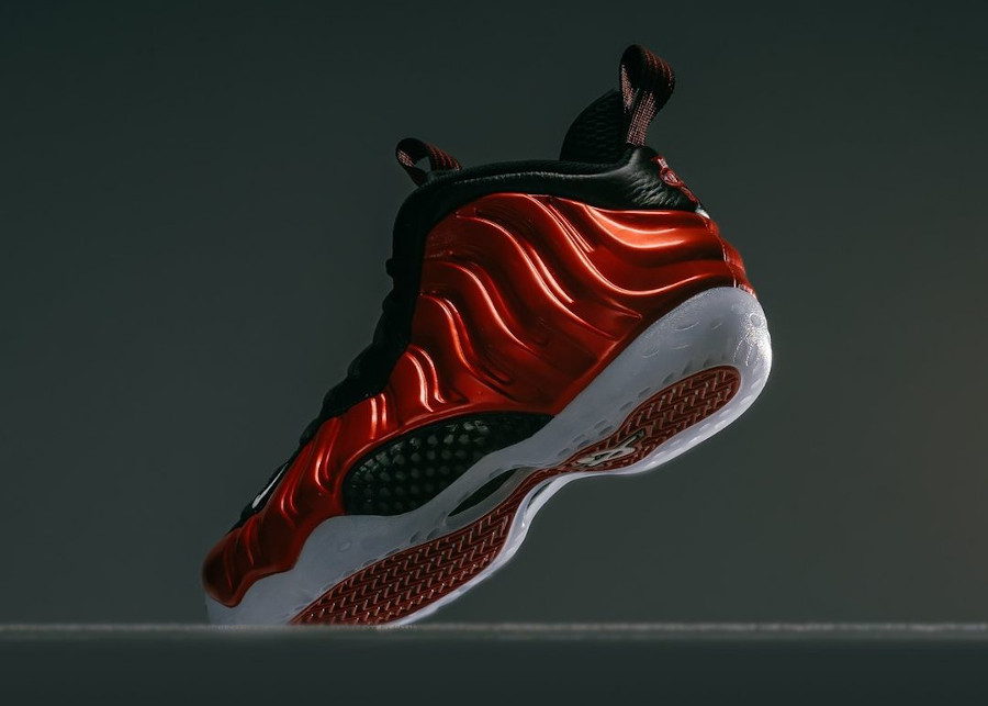 Nike wolf Air Foamposite One rouge metallique 3