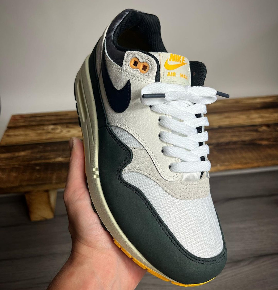 Nike Air Max 1 Athletic Dept lace swap (3)