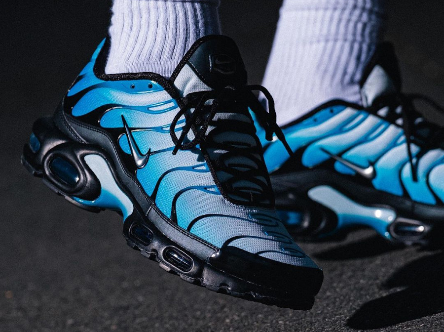 Nike Air Max Plus TN1 Black Neptune Blue FQ0204 010 couv