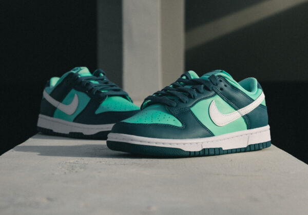 Nike Dunk Low bleu petrole et vert emeraude 4 600x419