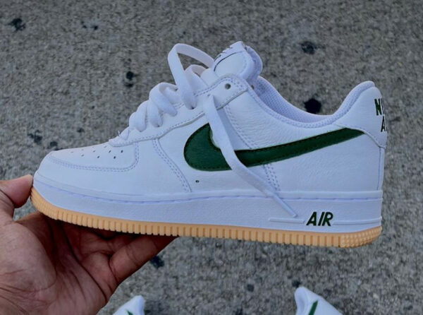 Nike AF1 Low Color of the Month 2023 White Green Gum FD7039-101 (couv)