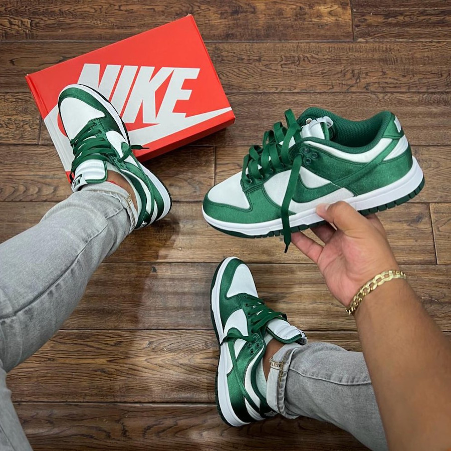 Nike Dunk Low Satin Green Michigan State Spartans DX5931-100