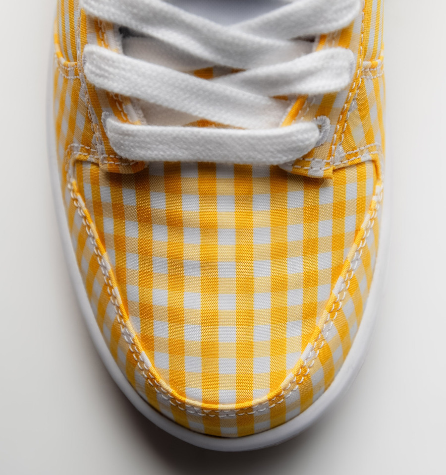 Nike Dunk Low nappe de pique jaune et blanche (3)