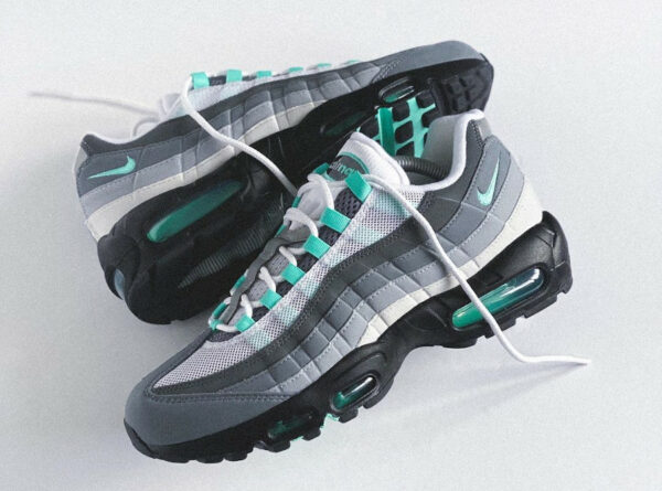 Nike AM95 Hyper Turquoise JD Sports Exclusive FV4710-100