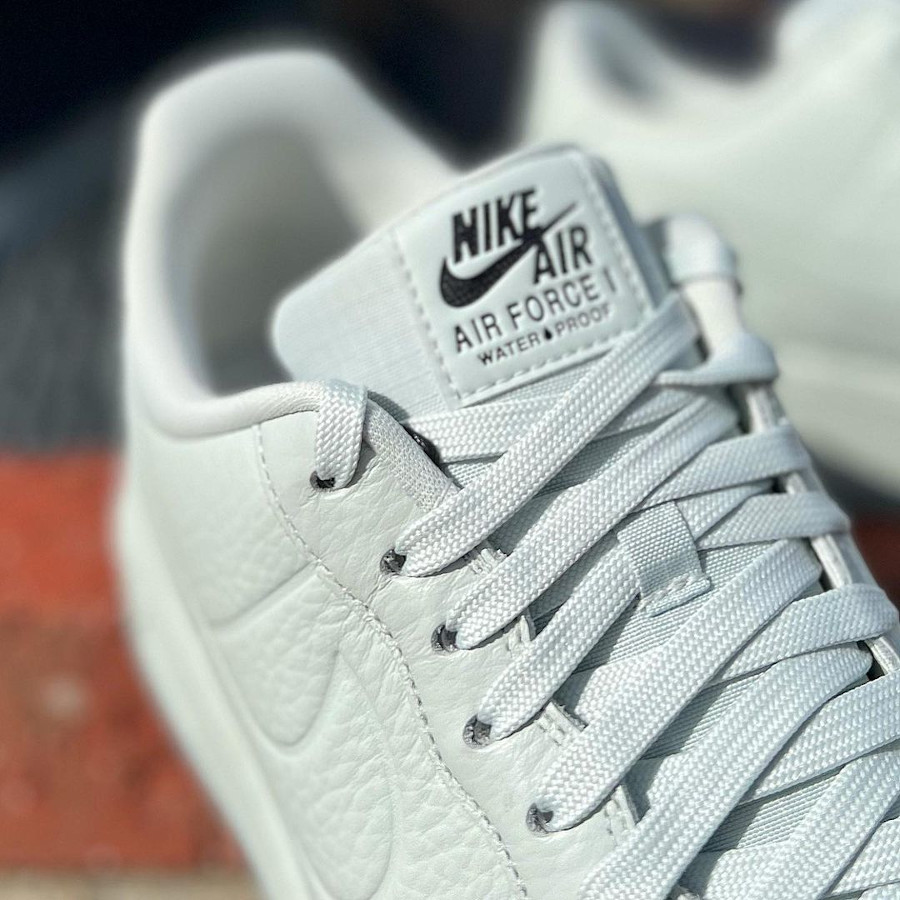 Nike air force 1 low silver sales