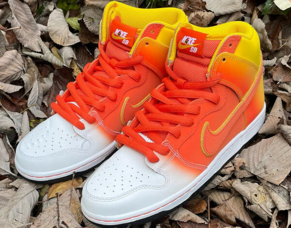 Nike SB Dunk High Pro Sweet Tooth Halloween 2023 FN5107 700 600x470