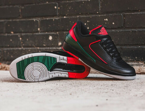 Air Jordan 2 Low noire rouge et verte (1)