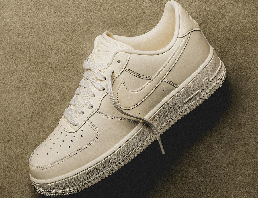 Nike Air Force 1 Low Coconut Milk DM0211-101