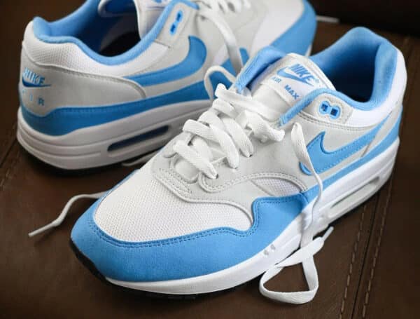 Nike Air Max 1 University Blue 2023 UNC Bleu Ciel FD9082-103 (couv)