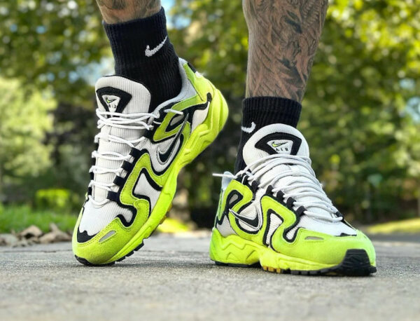 Nike Air Perseus vert fluo et noire 3 600x458