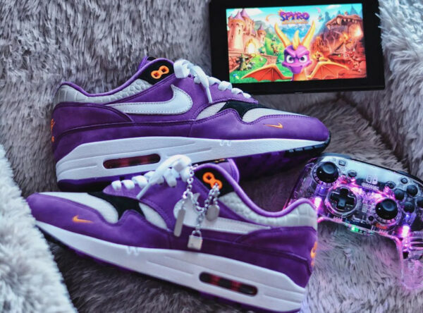 Nike Air Max 1 By You inspiree par Spyro The Dragon 600x444