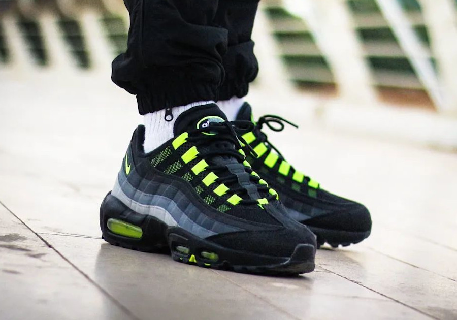 Nike Air Max 95 Reverse Neon