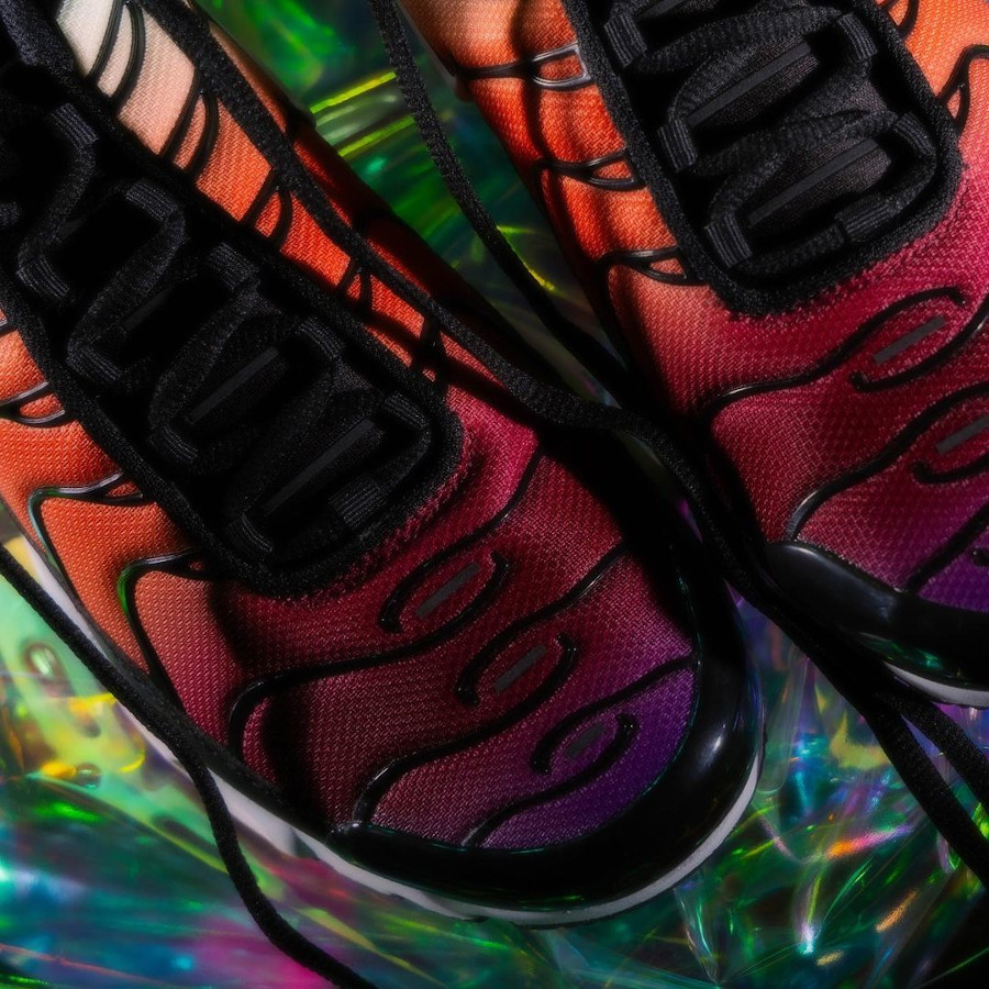 Rainbow 2024 une Nike Air Max Plus TN1 au d grad arc en ciel