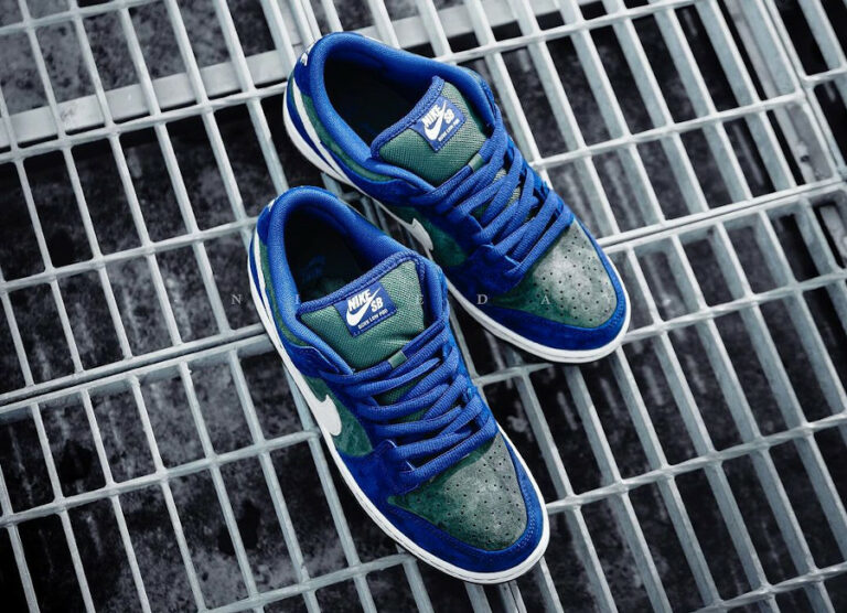 Nike SB Dunk Low Pro Deep Royal Blue and Vintage Green