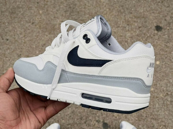 Nike Air Max 1 Platinum Tint Wolf Grey Dark Obsidian FD9082 002 couv 600x448