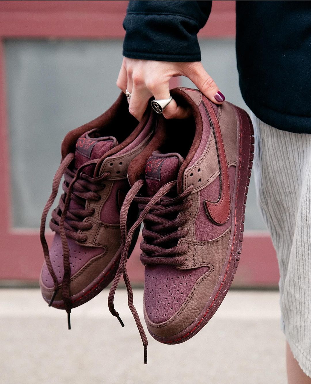 Nike pro burgundy hotsell