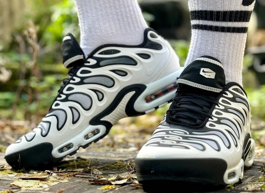 Nike Air Max Plus Drift Panda FV4081-102 (1)