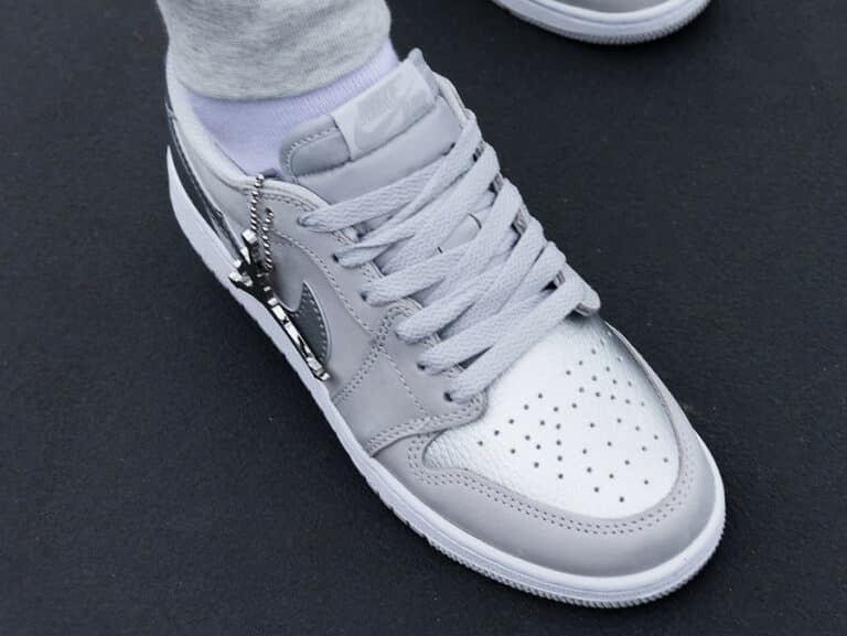 Air Jordan 1 Low Metallic Silver Neutral Grey