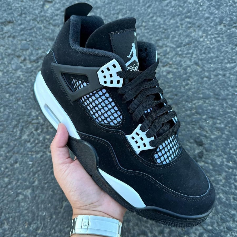 Air Jordan 4 Retro White Thunder (2)