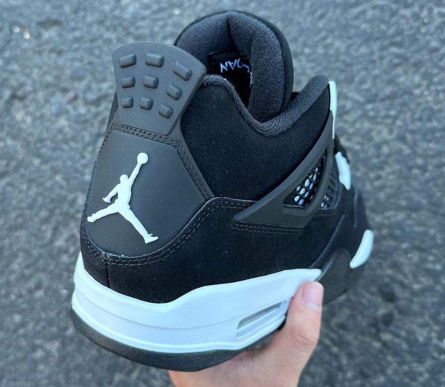 Air Jordan 4 Retro White Thunder (3)