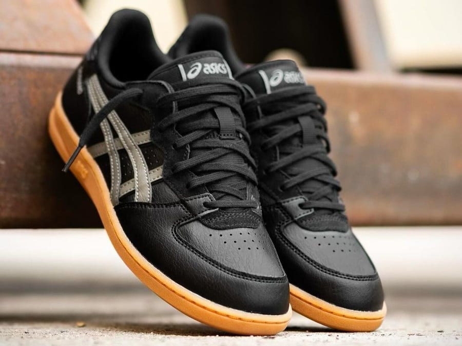 Asics Skyhand OG Black Gum 1203A451-001