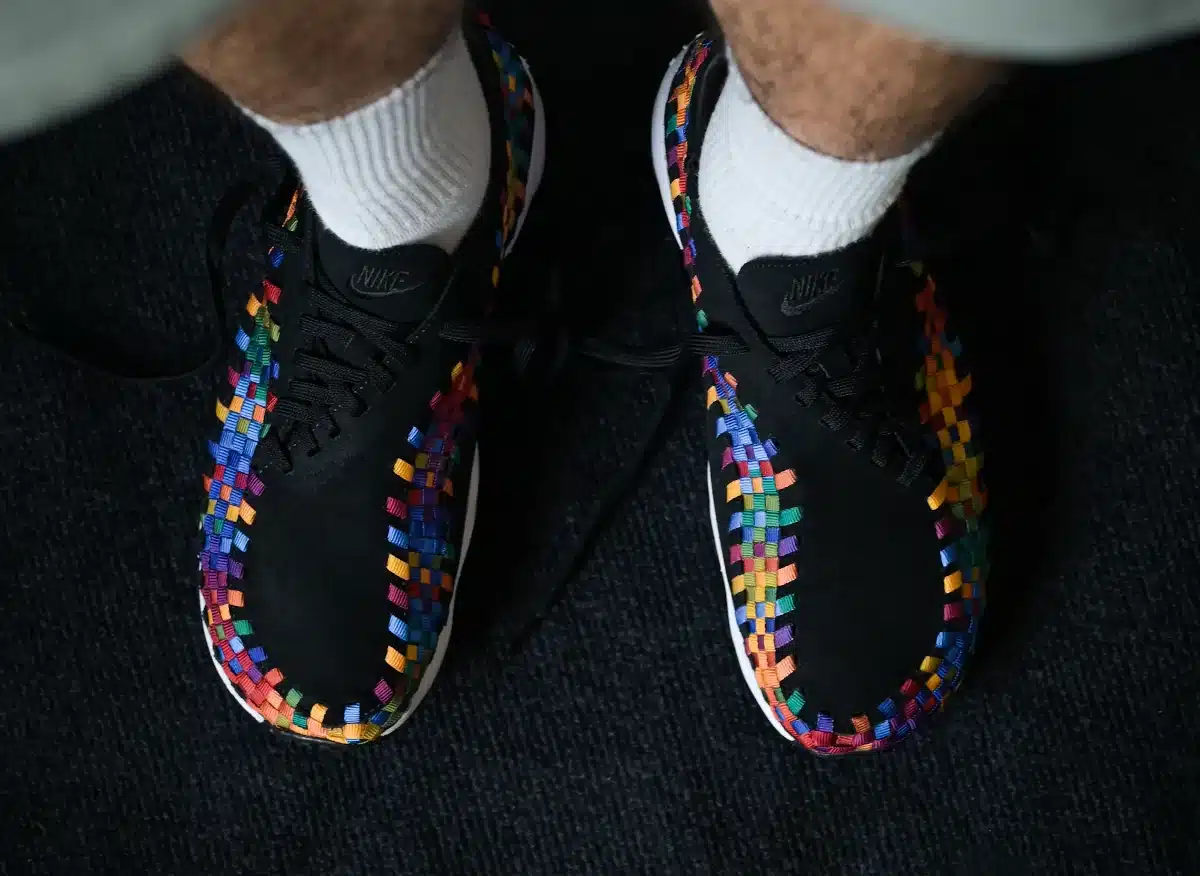 Nike Air Footscape Woven noire arc en ciel FB1959-002 (2)