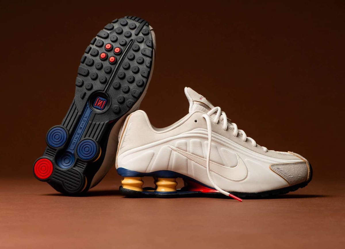 Nike Shox R4 PRM Beige Light Iron Ore and Phantom HQ3531-099 (2)
