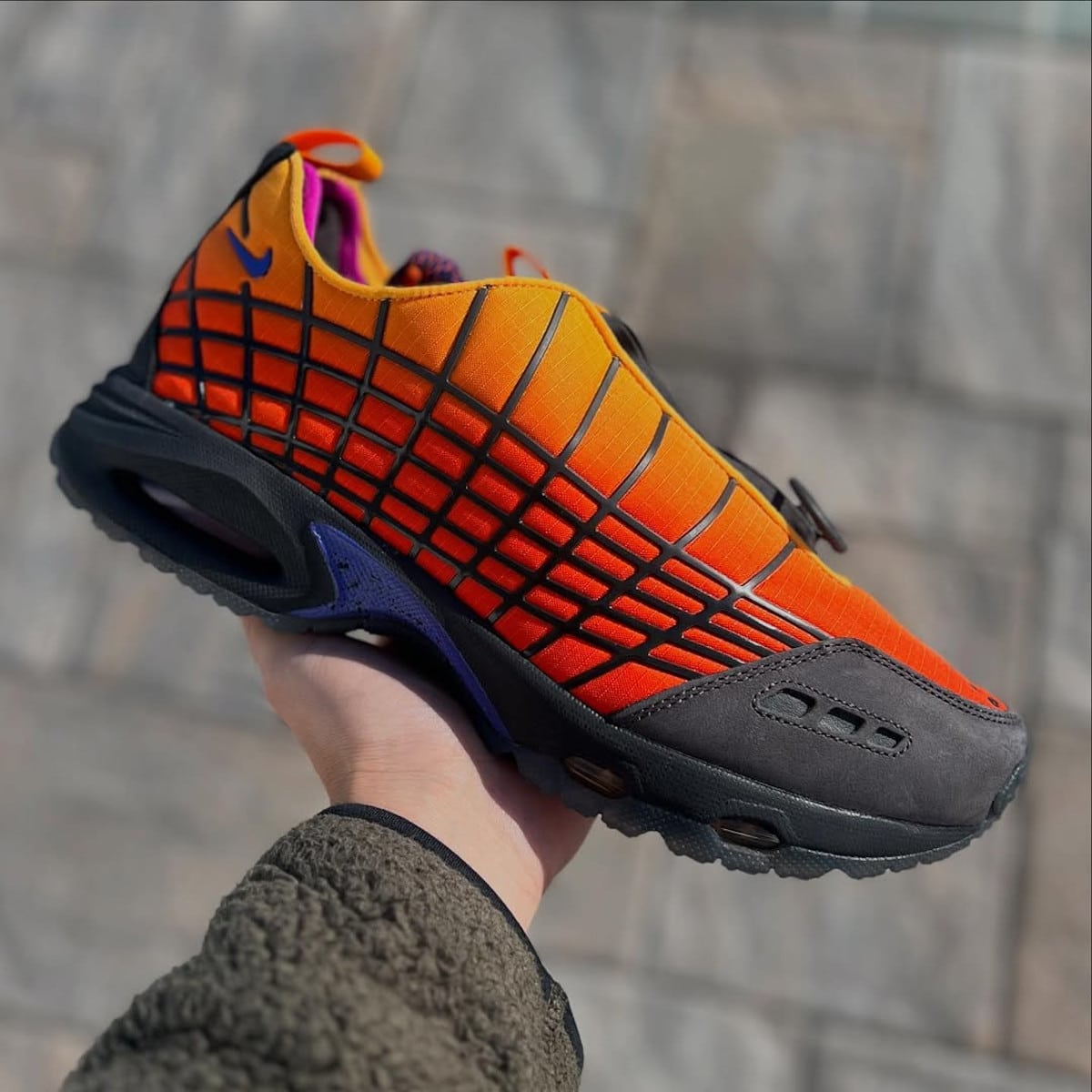 chaussure Kids of Immigrants x Nike Air Max SNDR Sunrise Sundial and Medium Ash HF3286-700 (5)