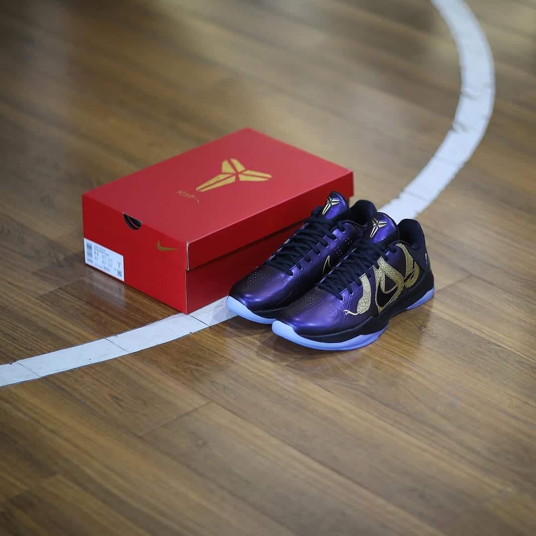 Nike Kobe 5 Year of the Snake IB4481-500 (1)