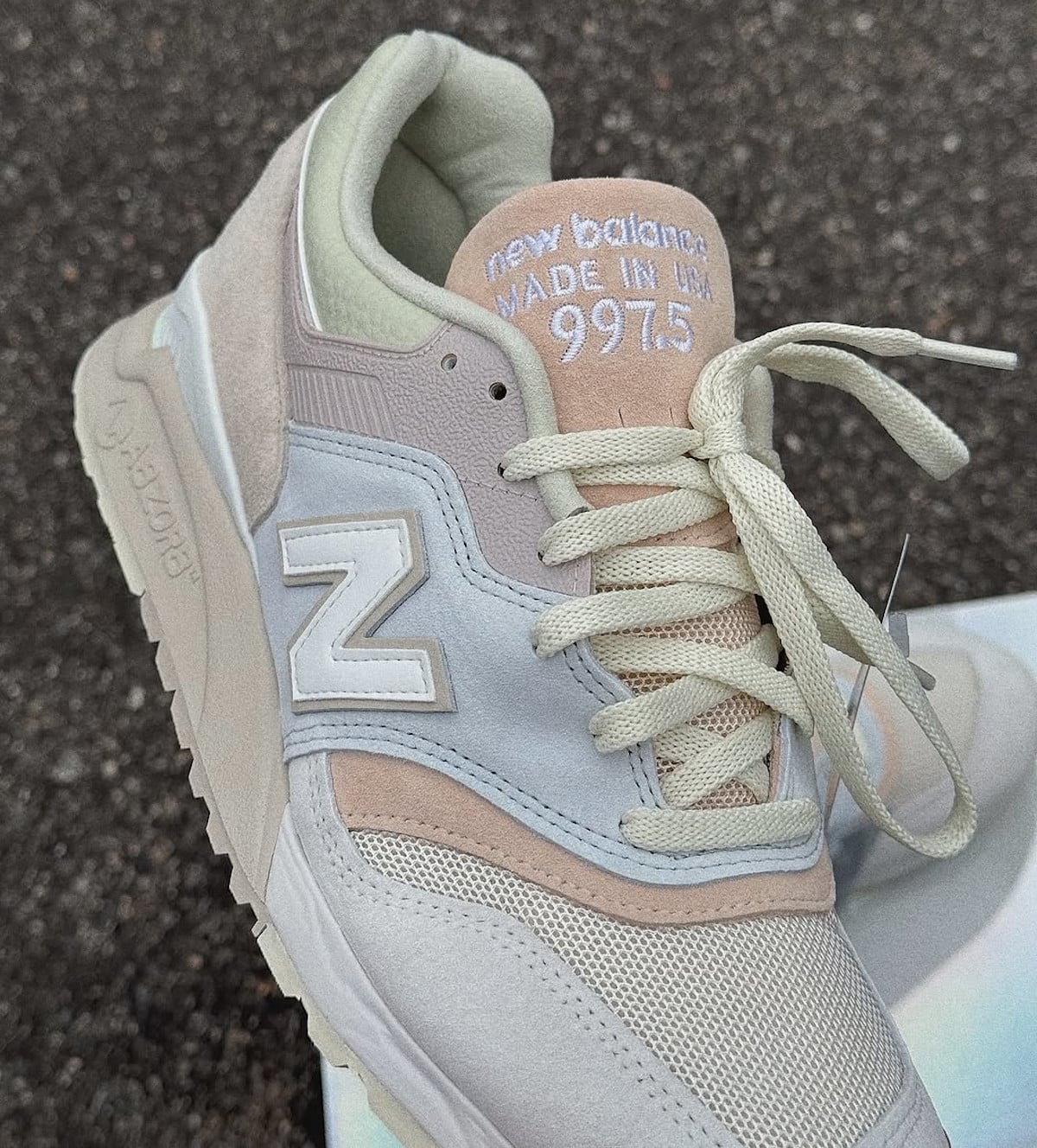 New Balance 997.5 couleur pastel U9975HK (2)