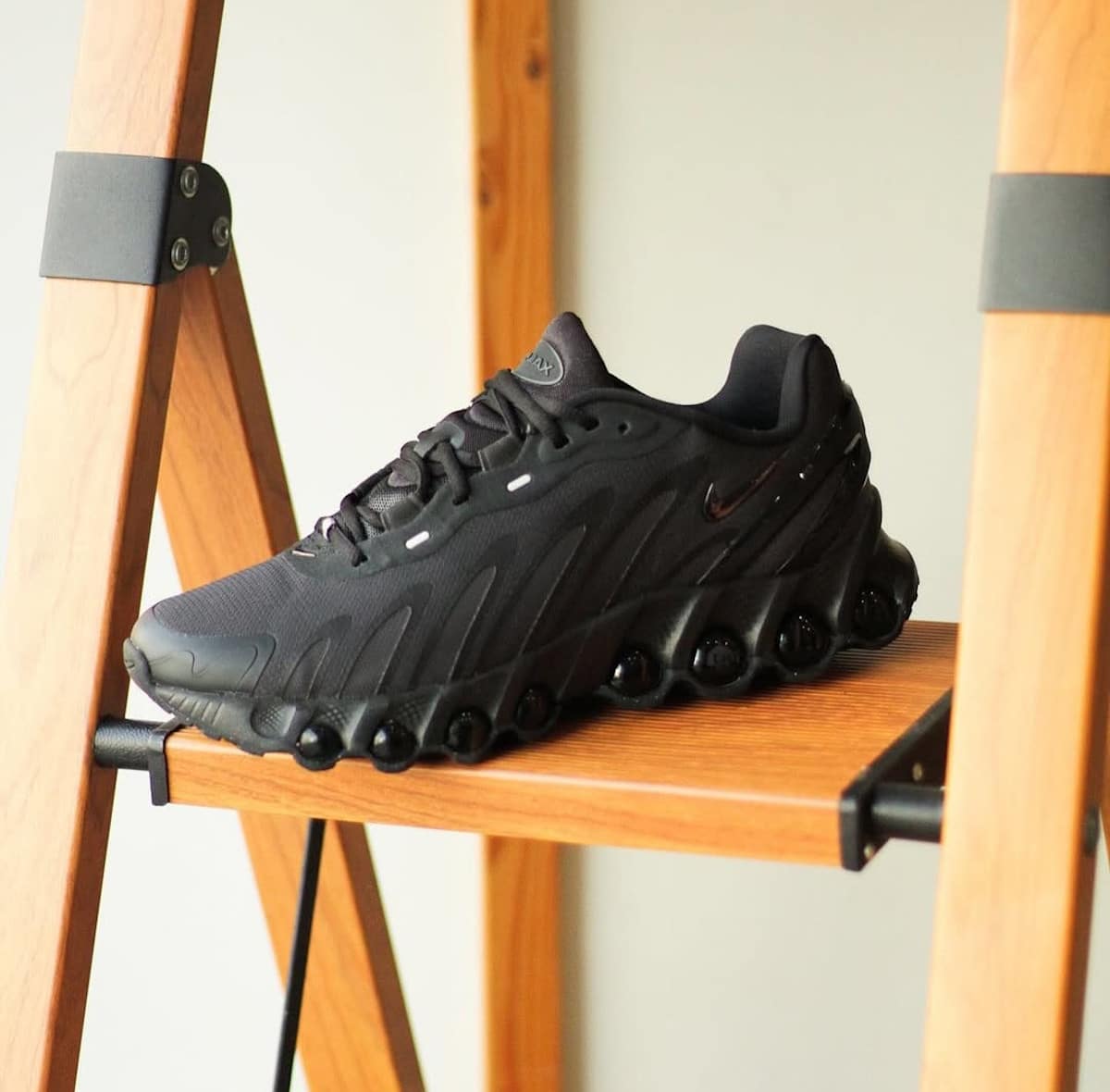 Nike Air Max Dn8 noire Black Anthracite pour homme FQ7860-002