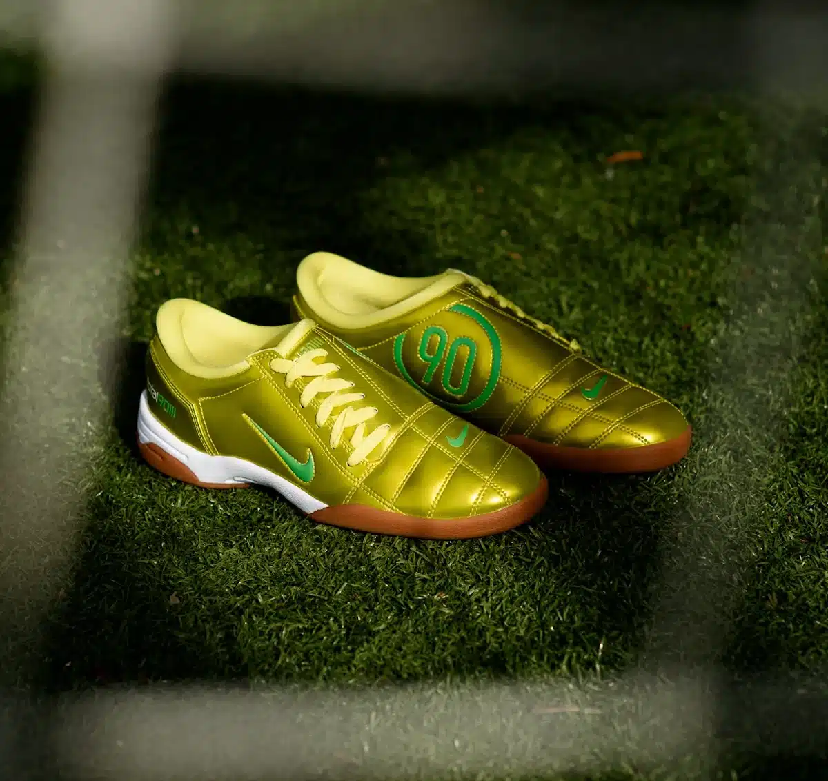 Nike T90 jaune et verte HJ9351-700 (1)