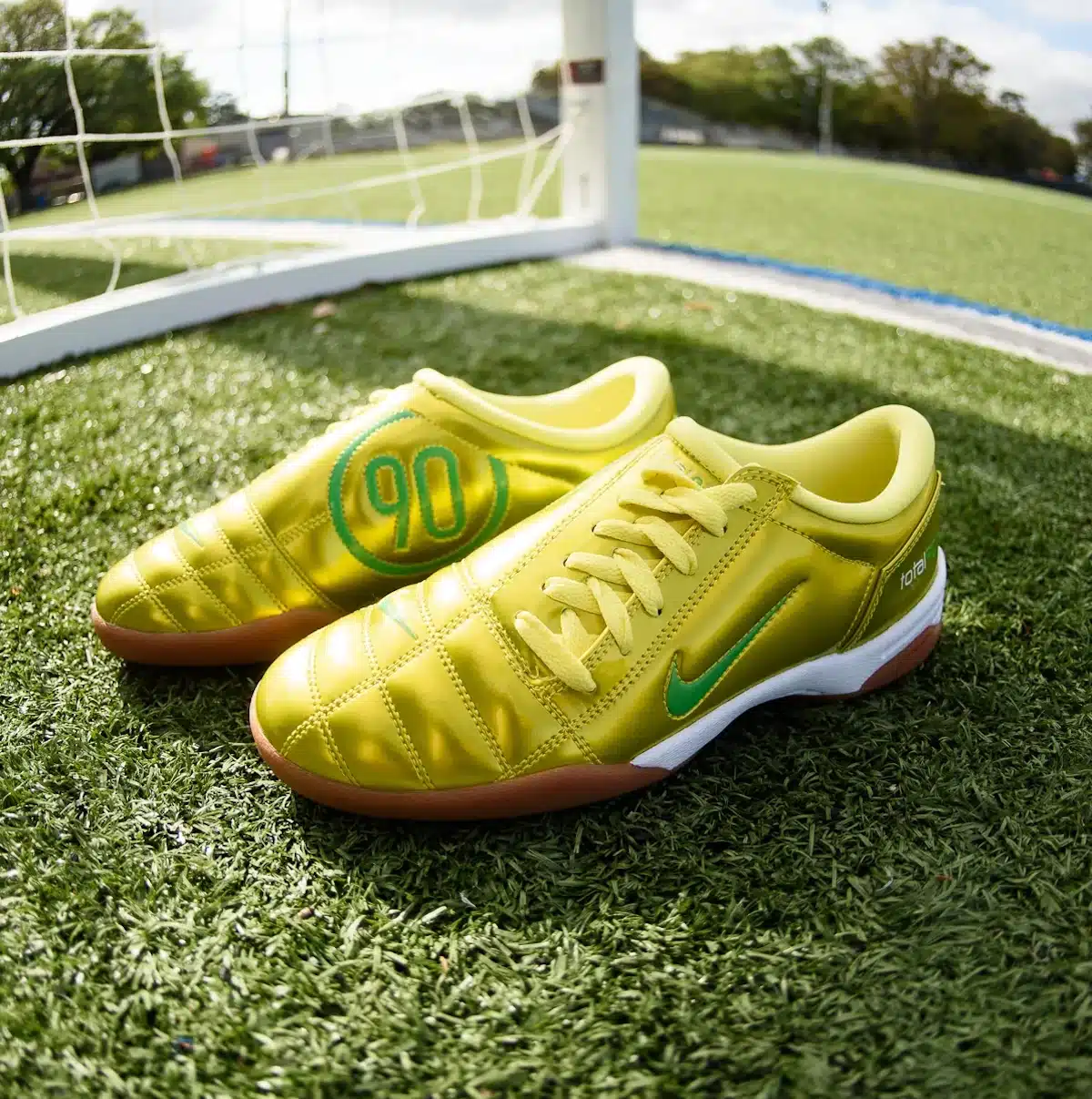 Nike T90 jaune et verte HJ9351-700 (2)